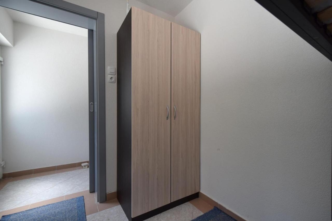 Apartment Pesja *