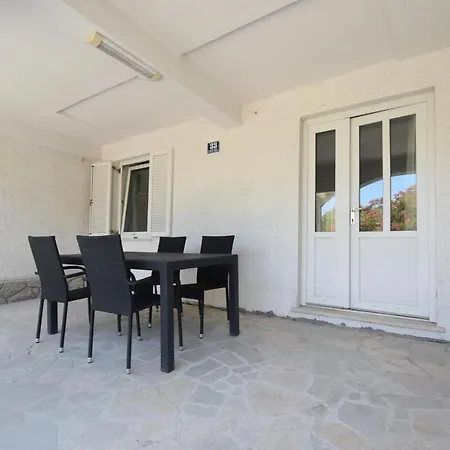 Apartment Pesja Omisalj Exterior photo