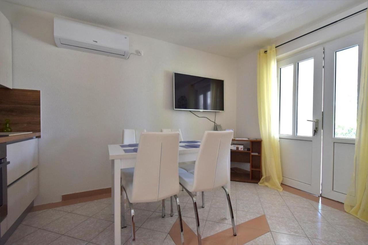 Apartment Pesja